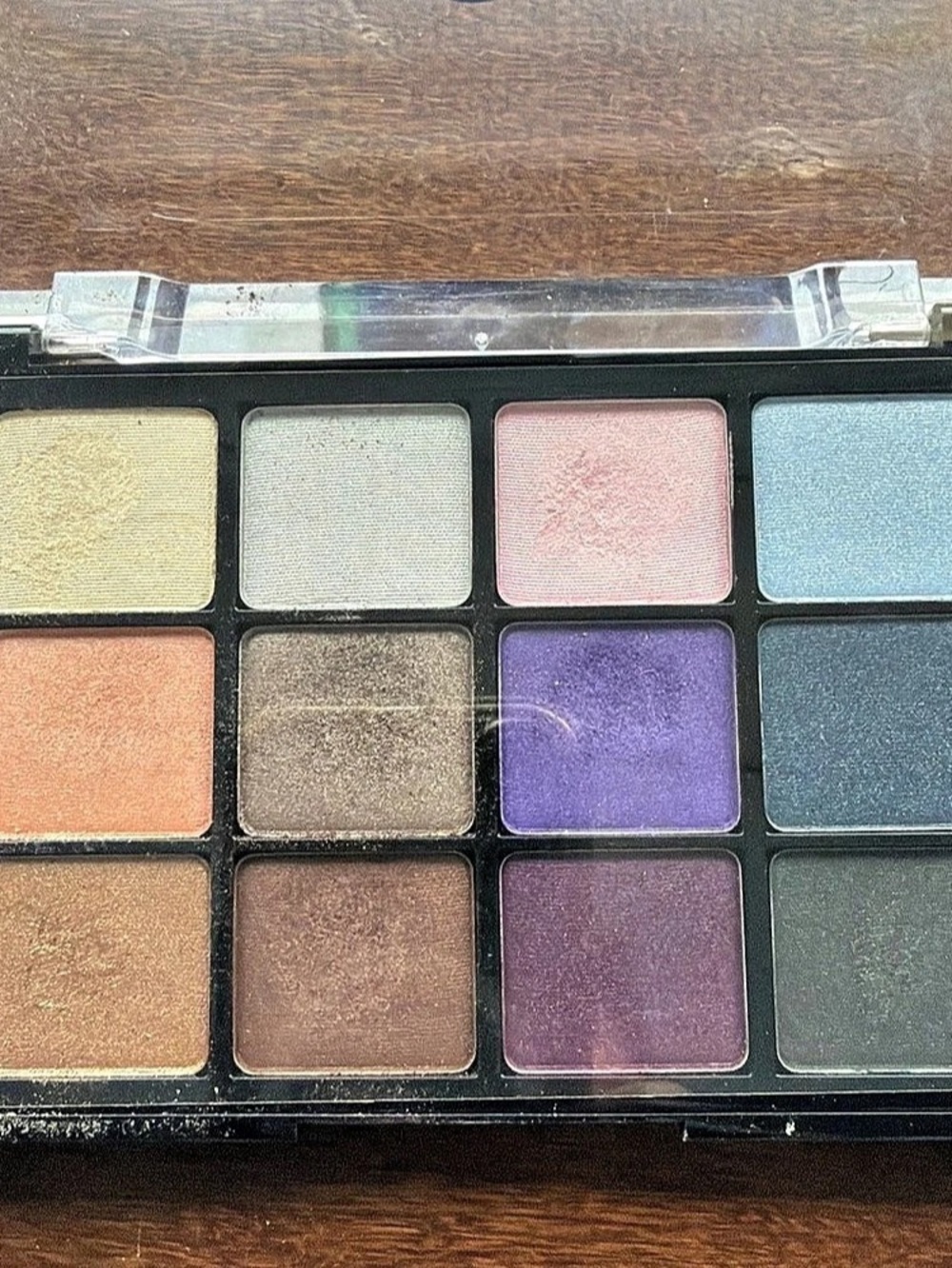 Viseart 03 Bridal Satin Eyeshadow Palette 12-Pan Eyeshadow Palette